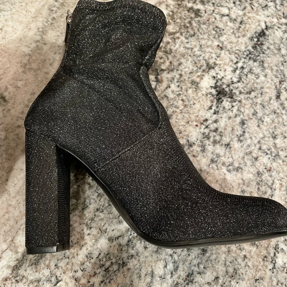 Black glitter Steve Madden stretch booties sz 7m. - Picture 3 of 7